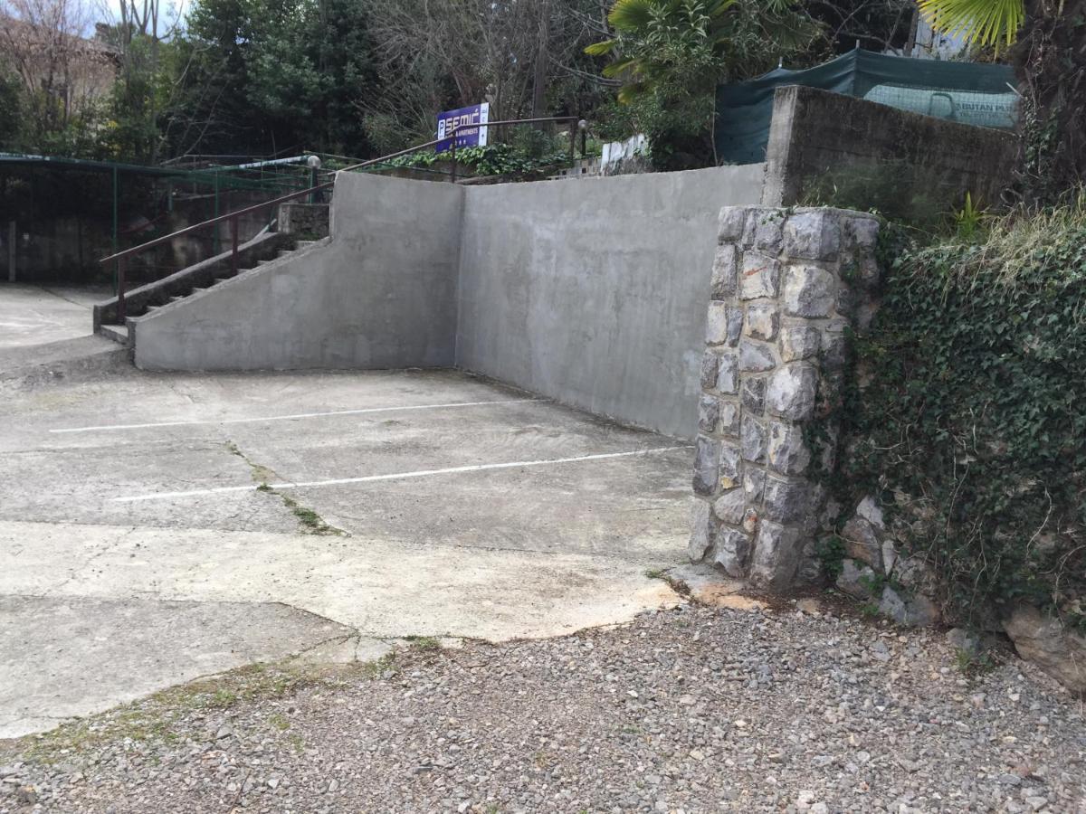 Apartmani Matija Opatija Exteriör bild