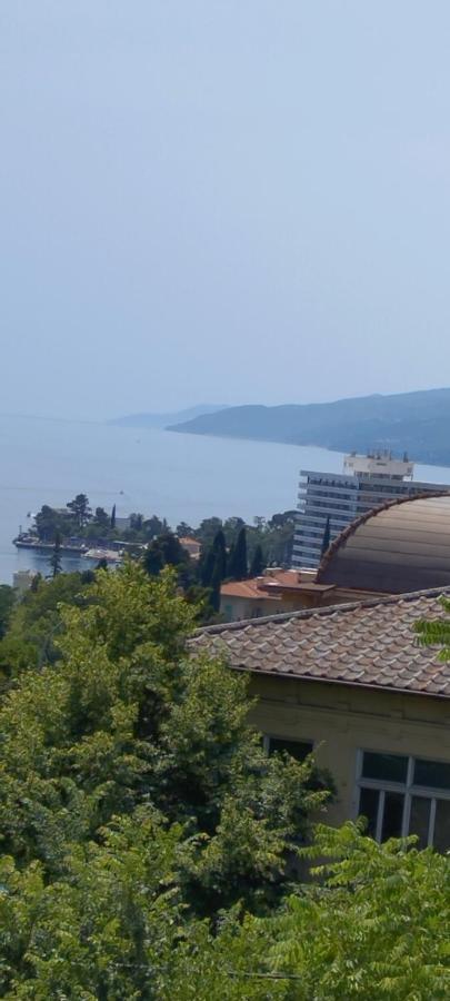 Apartmani Matija Opatija Exteriör bild